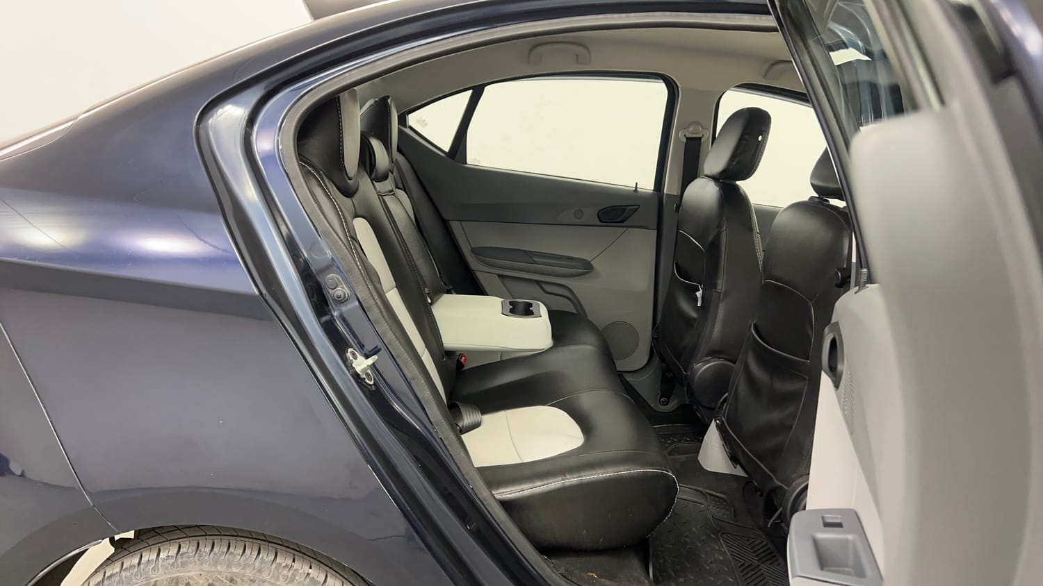 Used 2022 Tata Tigor XZ CNG Cng Manual interior RIGHT SIDE REAR DOOR CABIN VIEW