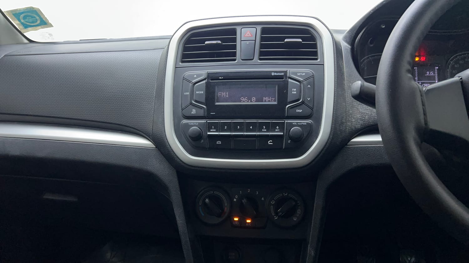 Used 2021 maruti-suzuki Vitara Brezza LXi Petrol Manual top_features Integrated (in-dash) music system