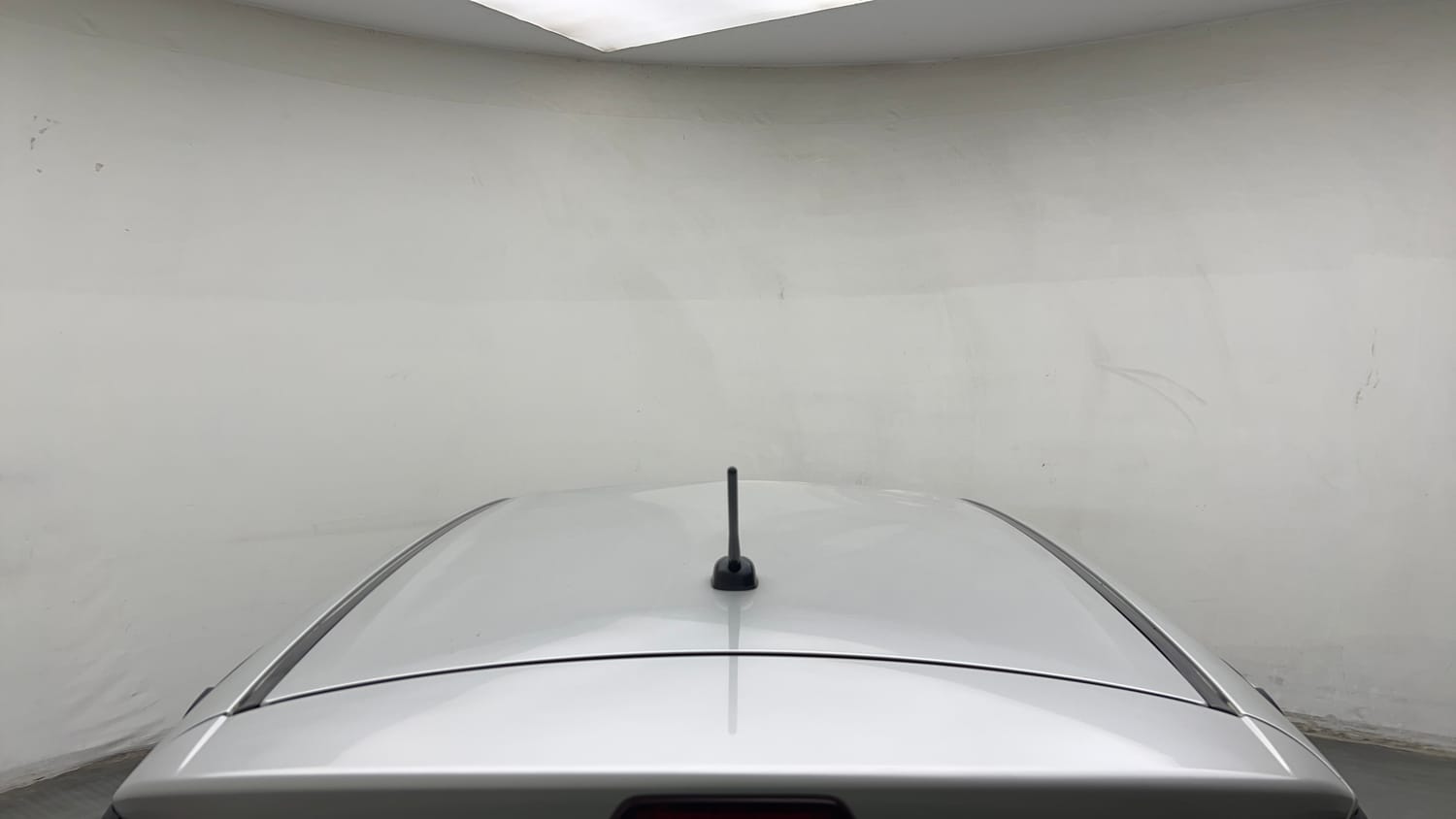 Used 2018 Maruti Suzuki Swift VXi AMT Petrol Automatic exterior EXTERIOR ROOF VIEW