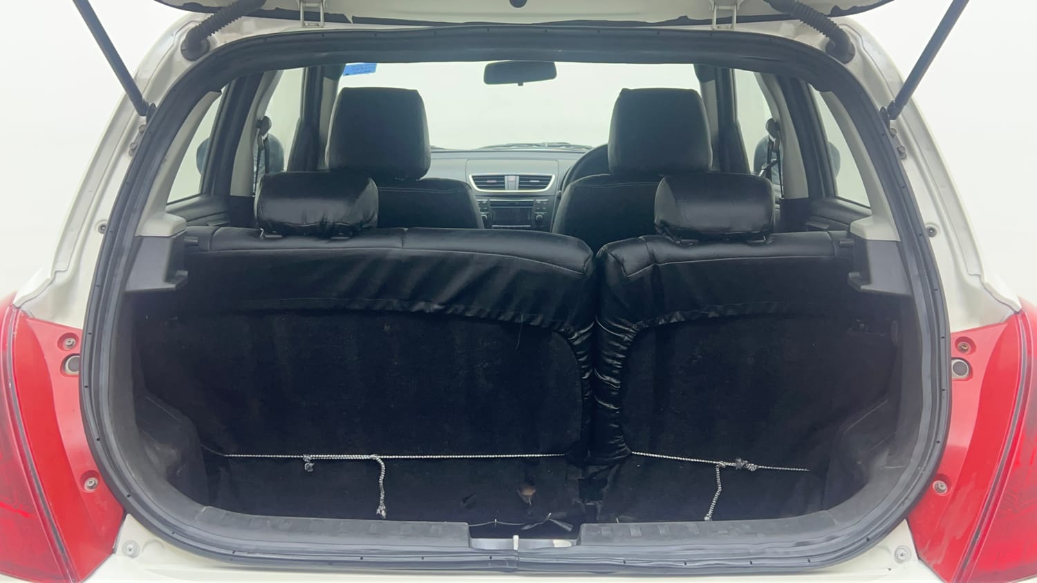 Used 2015 Maruti Suzuki Swift VXi Petrol Manual interior DICKY INSIDE VIEW