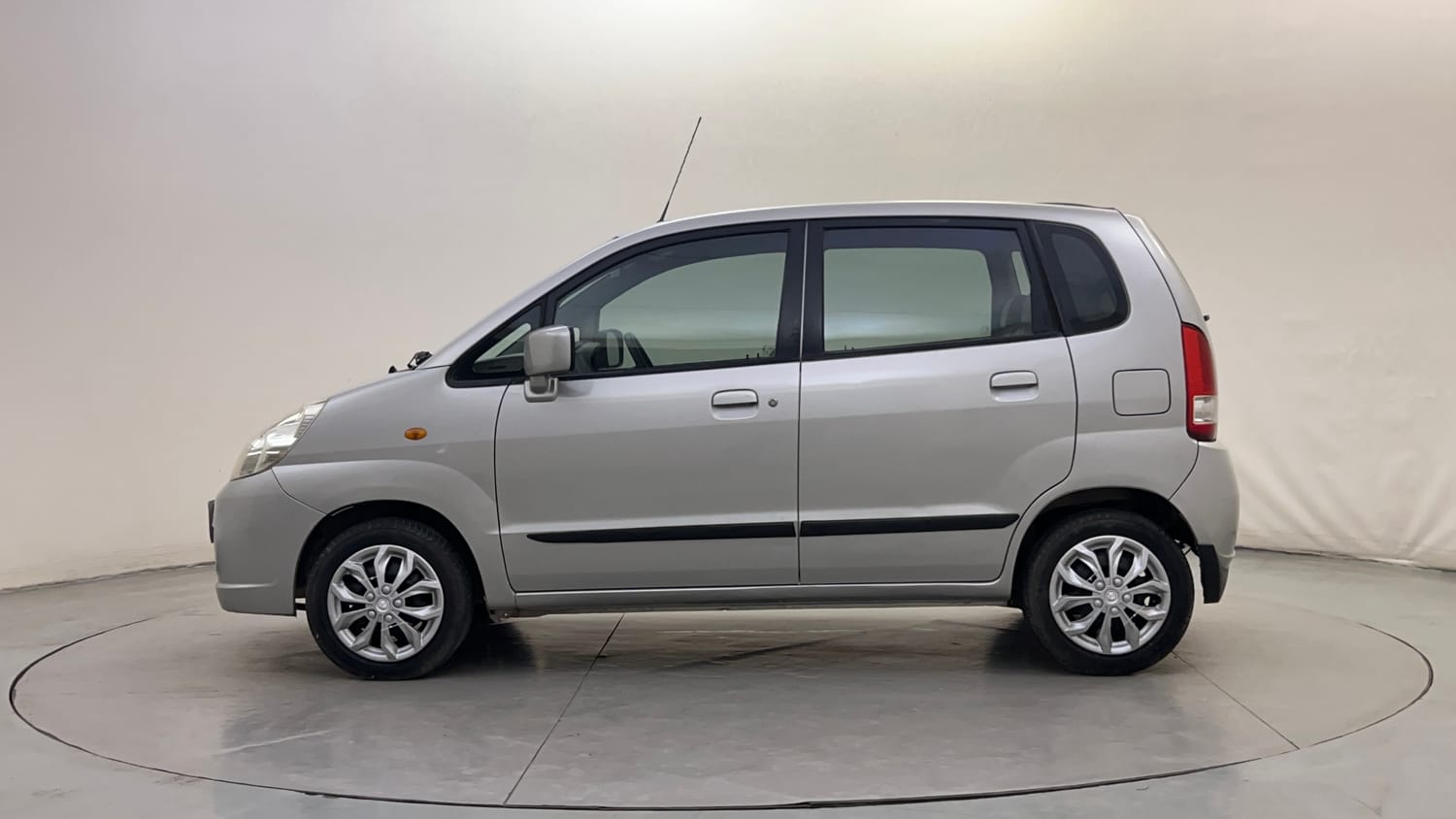 Used 2012 Maruti Suzuki Estilo VXi BS-IV Petrol Manual exterior LEFT SIDE VIEW