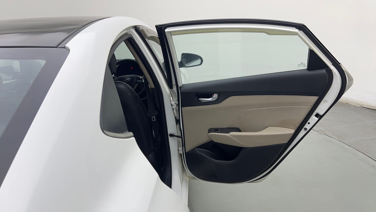 Used 2019 Hyundai Verna EX 1.4 VTVT Petrol Manual interior RIGHT REAR DOOR OPEN VIEW