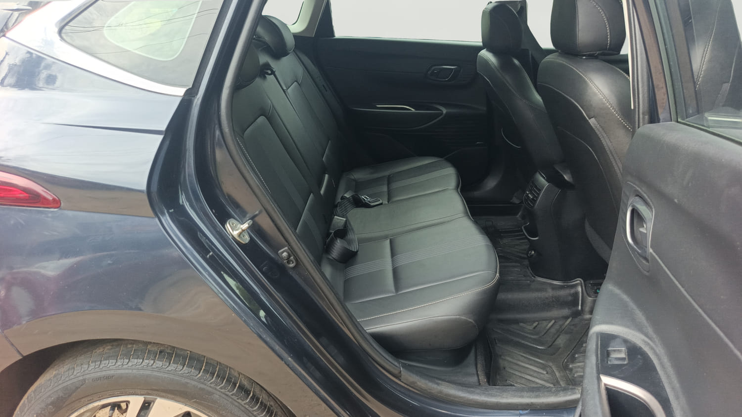 Used 2021 Hyundai New i20 Asta (O) 1.0 Turbo DCT Petrol Automatic interior RIGHT SIDE REAR DOOR CABIN VIEW