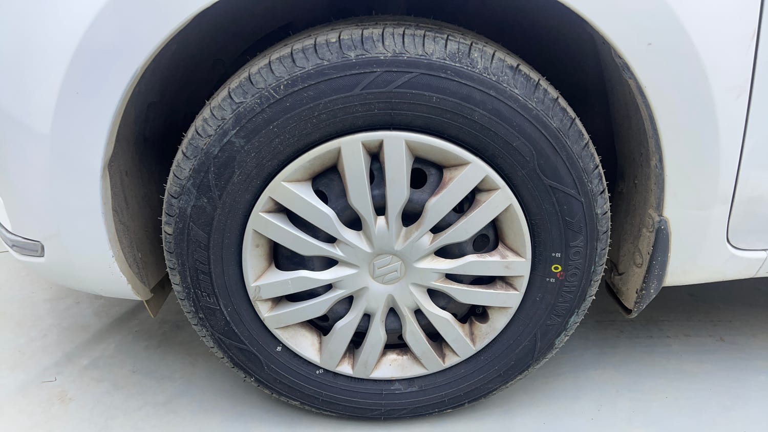 Used 2019 Maruti Suzuki Dzire VXi AMT Petrol Automatic tyres LEFT FRONT TYRE RIM VIEW