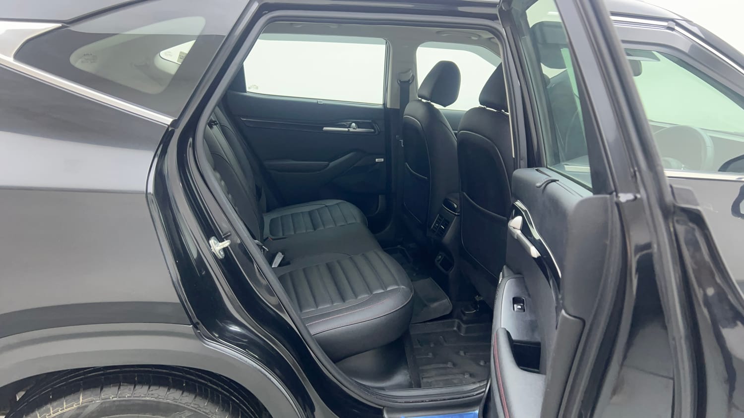 Used 2023 Kia Seltos GTX Plus 1.4 Petrol Manual interior RIGHT SIDE REAR DOOR CABIN VIEW