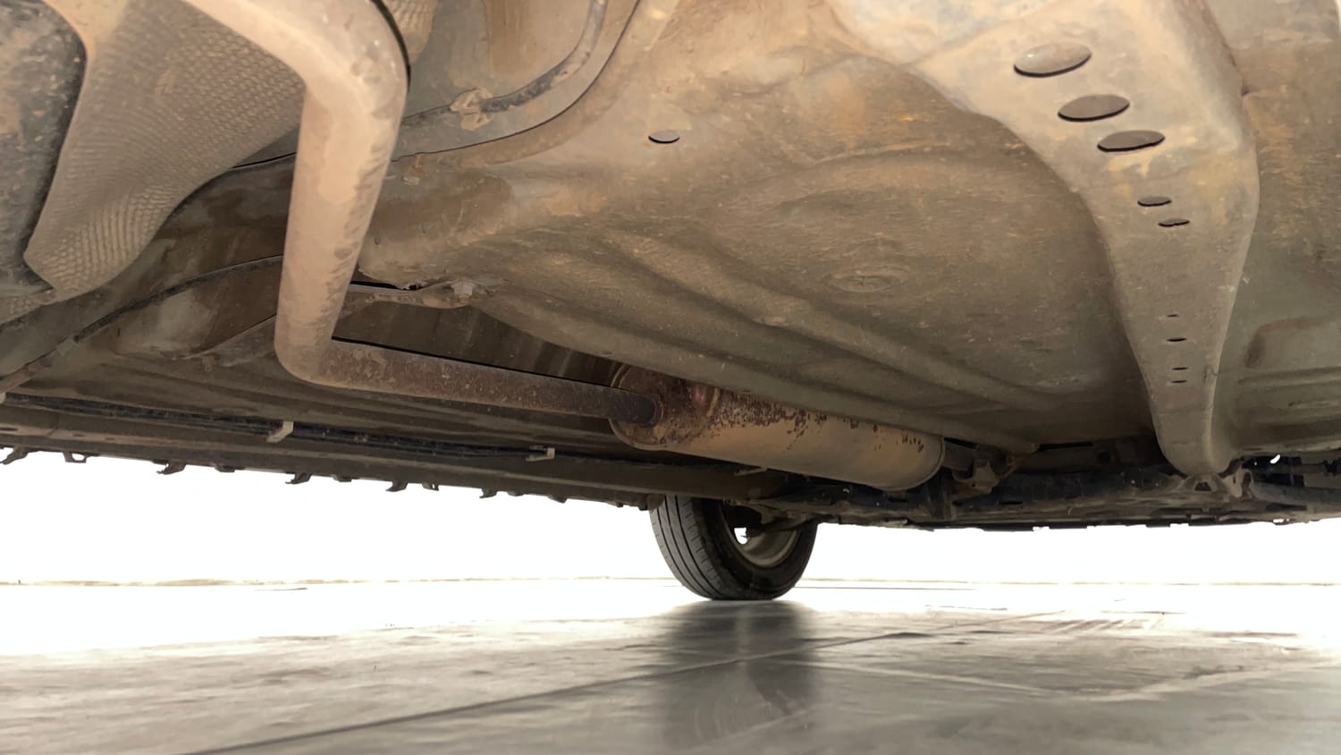 Used 2022 Maruti Suzuki Ignis Alpha 1.2 MT Petrol Manual extra REAR RIGHT UNDERBODY VIEW
