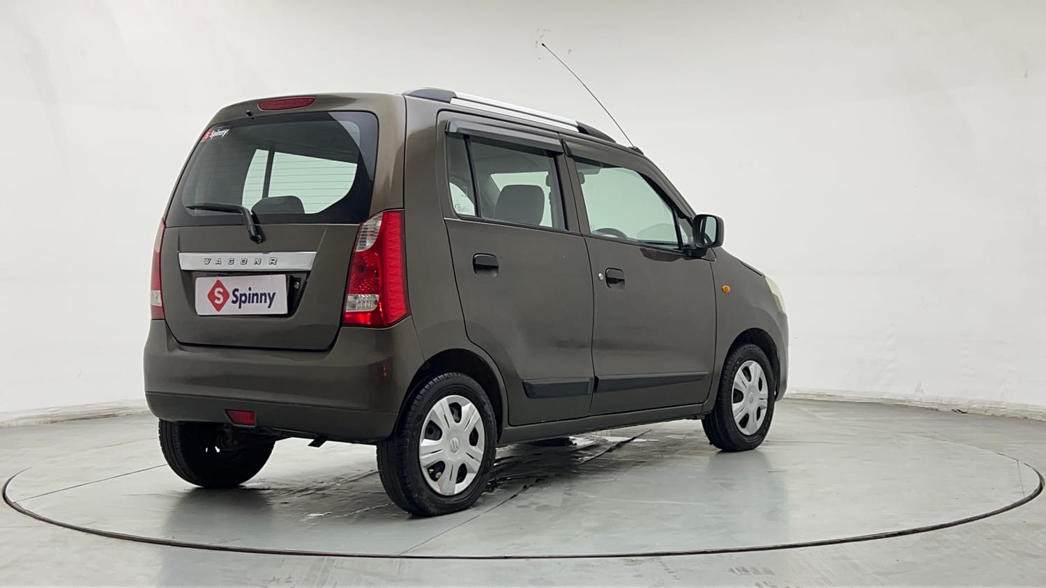 Used 2015 Maruti Suzuki Wagon R VXI Petrol Manual exterior RIGHT REAR CORNER VIEW