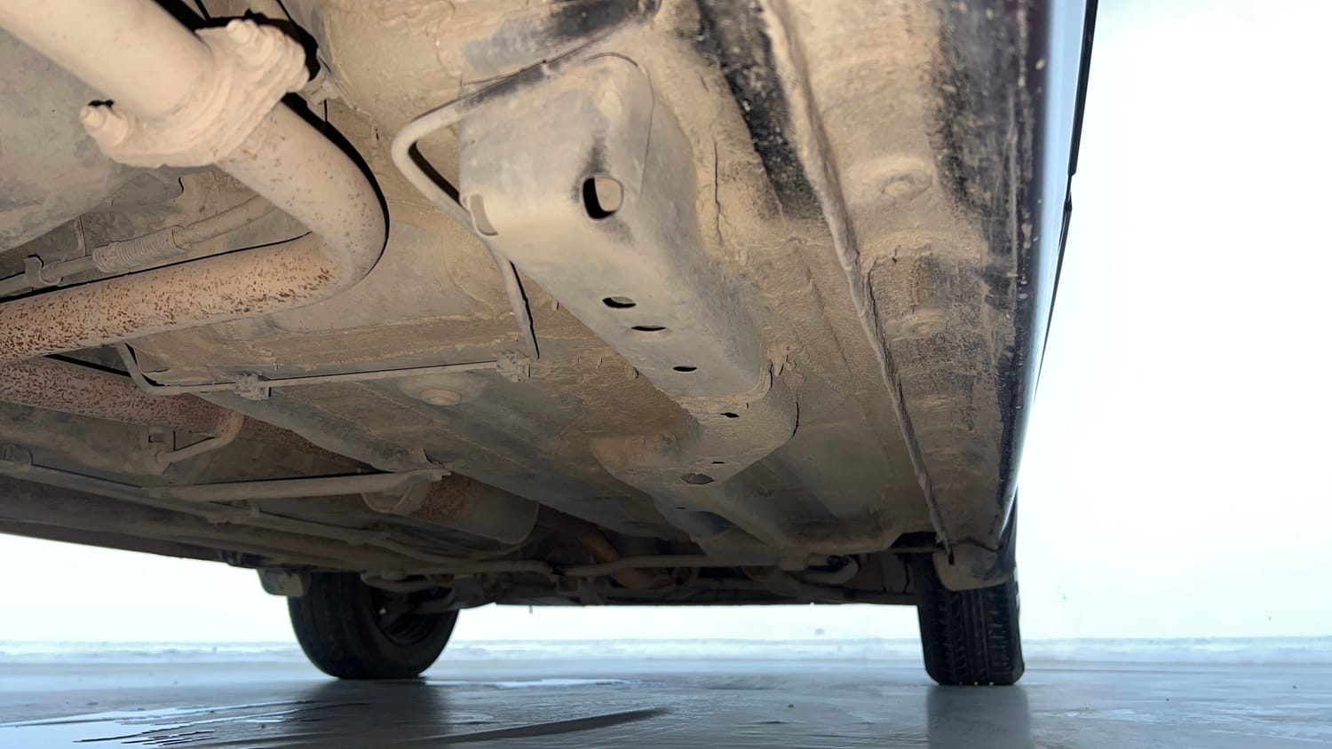 Used 2023 Tata Tigor XZ Plus CNG Leatherette Pack Cng Manual extra REAR RIGHT UNDERBODY VIEW