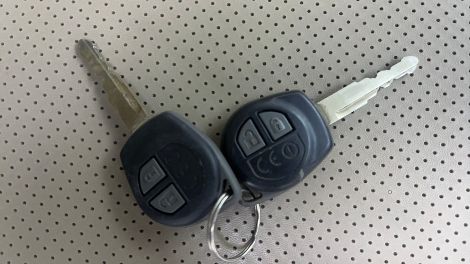 Used 2019 Maruti Suzuki Dzire VXi AMT Petrol Automatic extra CAR KEY VIEW