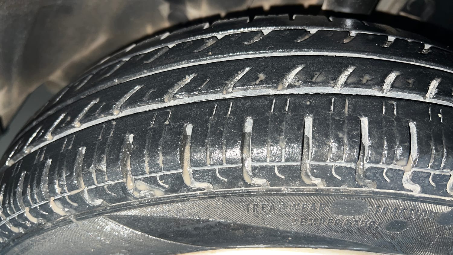 Used 2017 Renault Kwid 1.0 RXT Petrol Manual tyres RIGHT FRONT TYRE TREAD VIEW