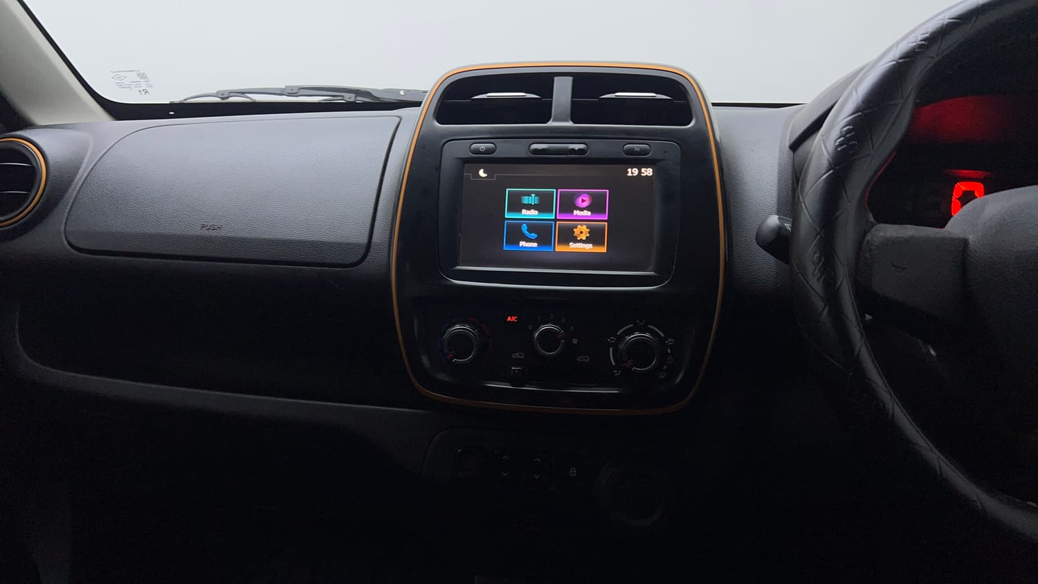 Used 2018 Renault Kwid CLIMBER 1.0 Petrol Manual top_features Integrated (in-dash) music system