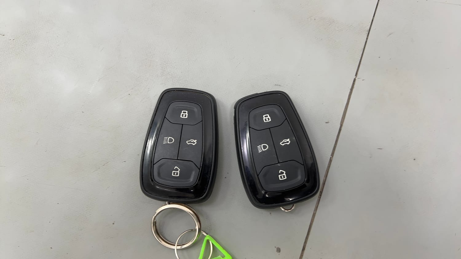 Used 2022 Tata Tigor XZ CNG Cng Manual extra CAR KEY VIEW