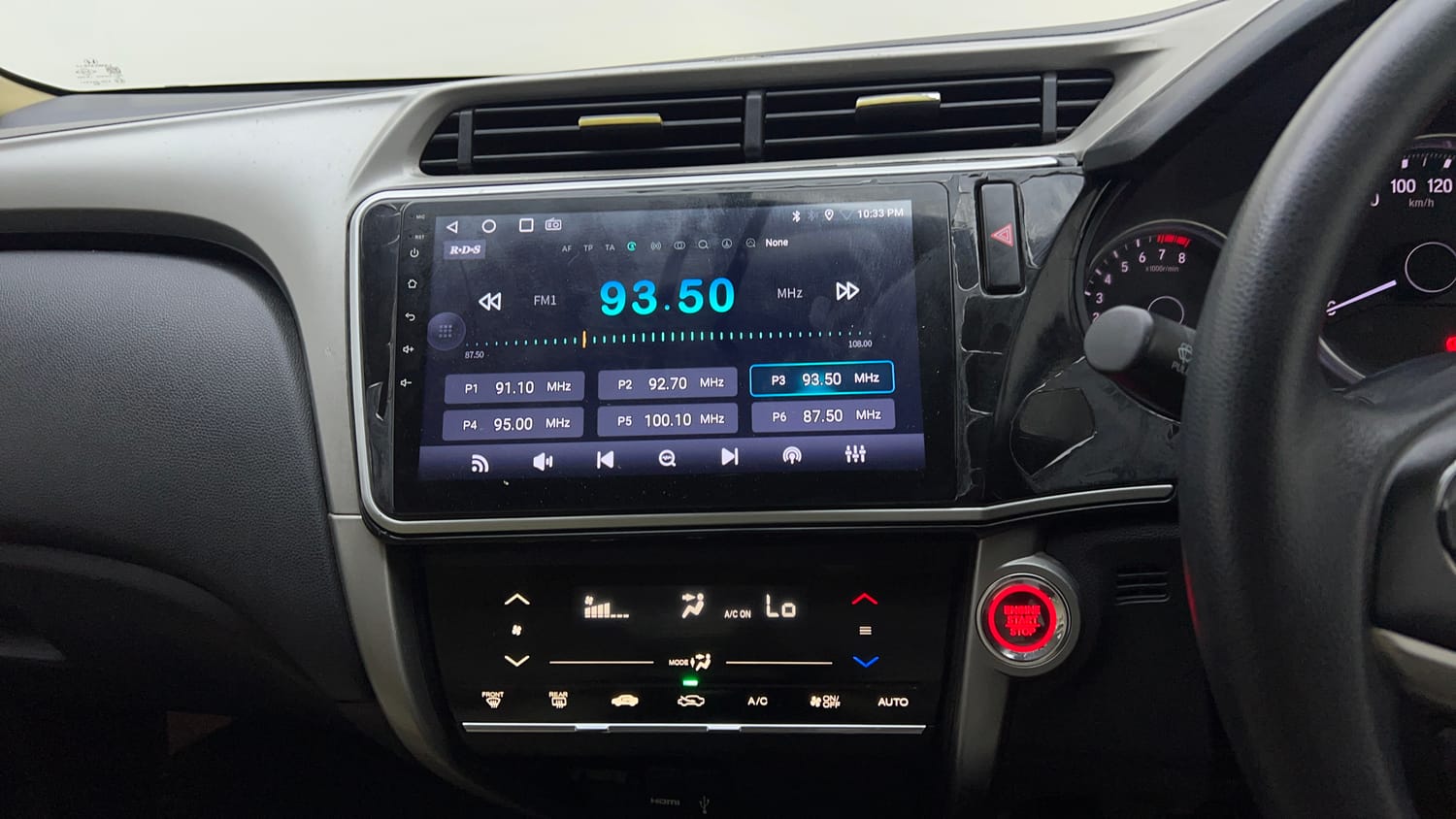 Used 2017 Honda City V Petrol Petrol Manual top_features Integrated (in-dash) music system