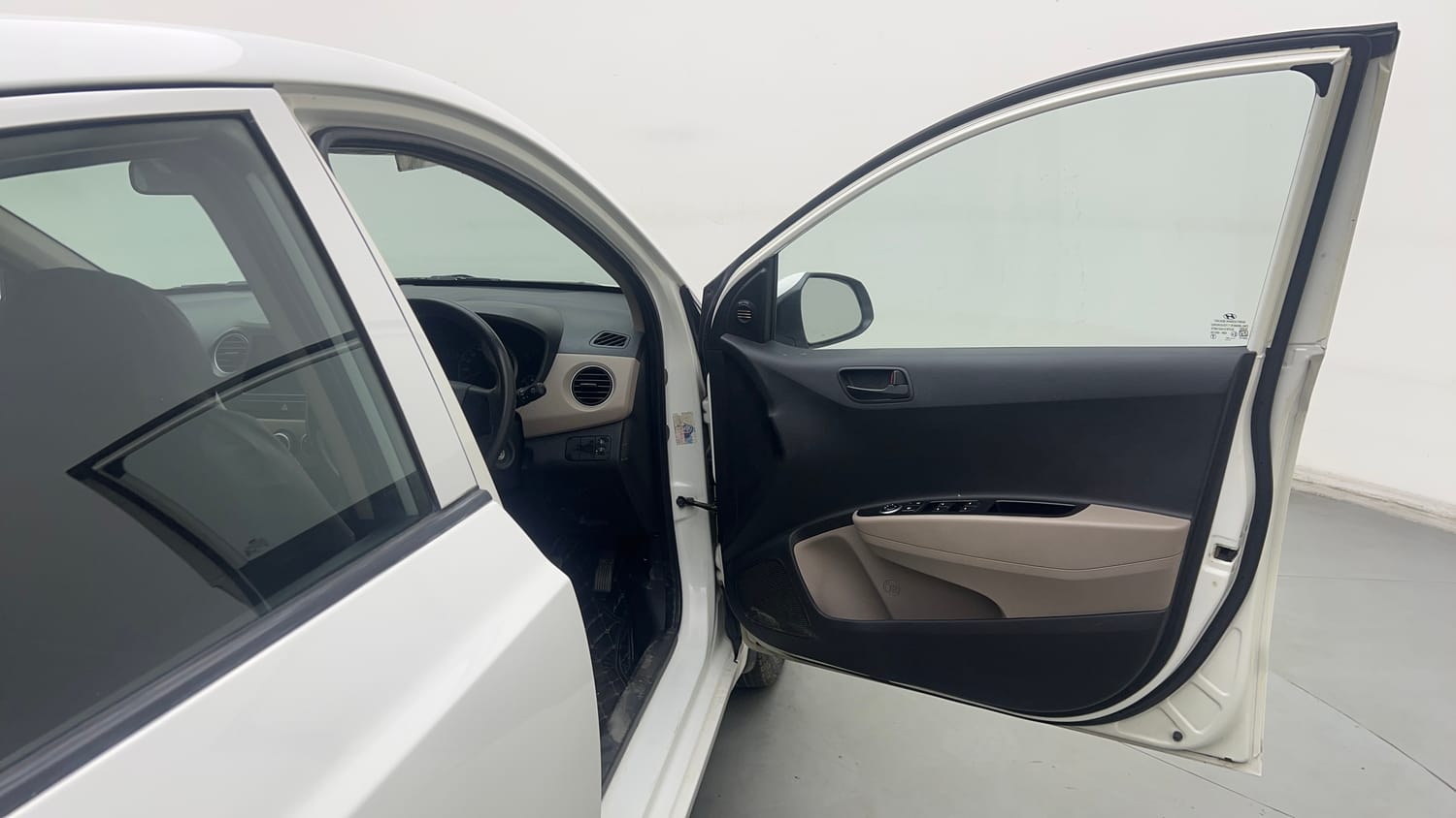 Used 2015 Hyundai Grand i10 Magna 1.2 Kappa VTVT Petrol Manual interior RIGHT FRONT DOOR OPEN VIEW