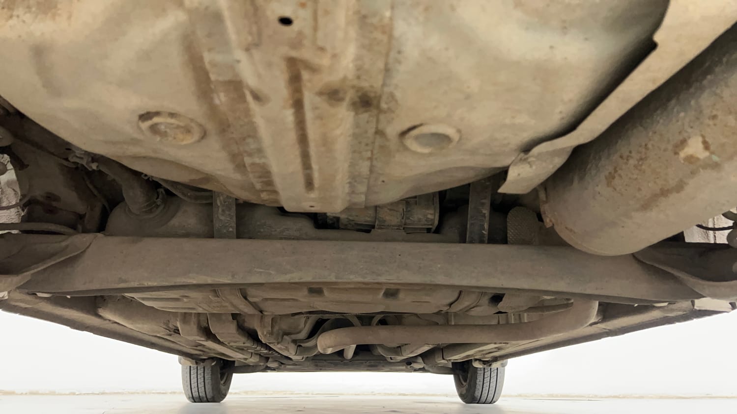 Used 2017 Hyundai Elite i20 Sportz 1.2 Petrol Manual extra REAR UNDERBODY VIEW (TAKEN FROM REAR)