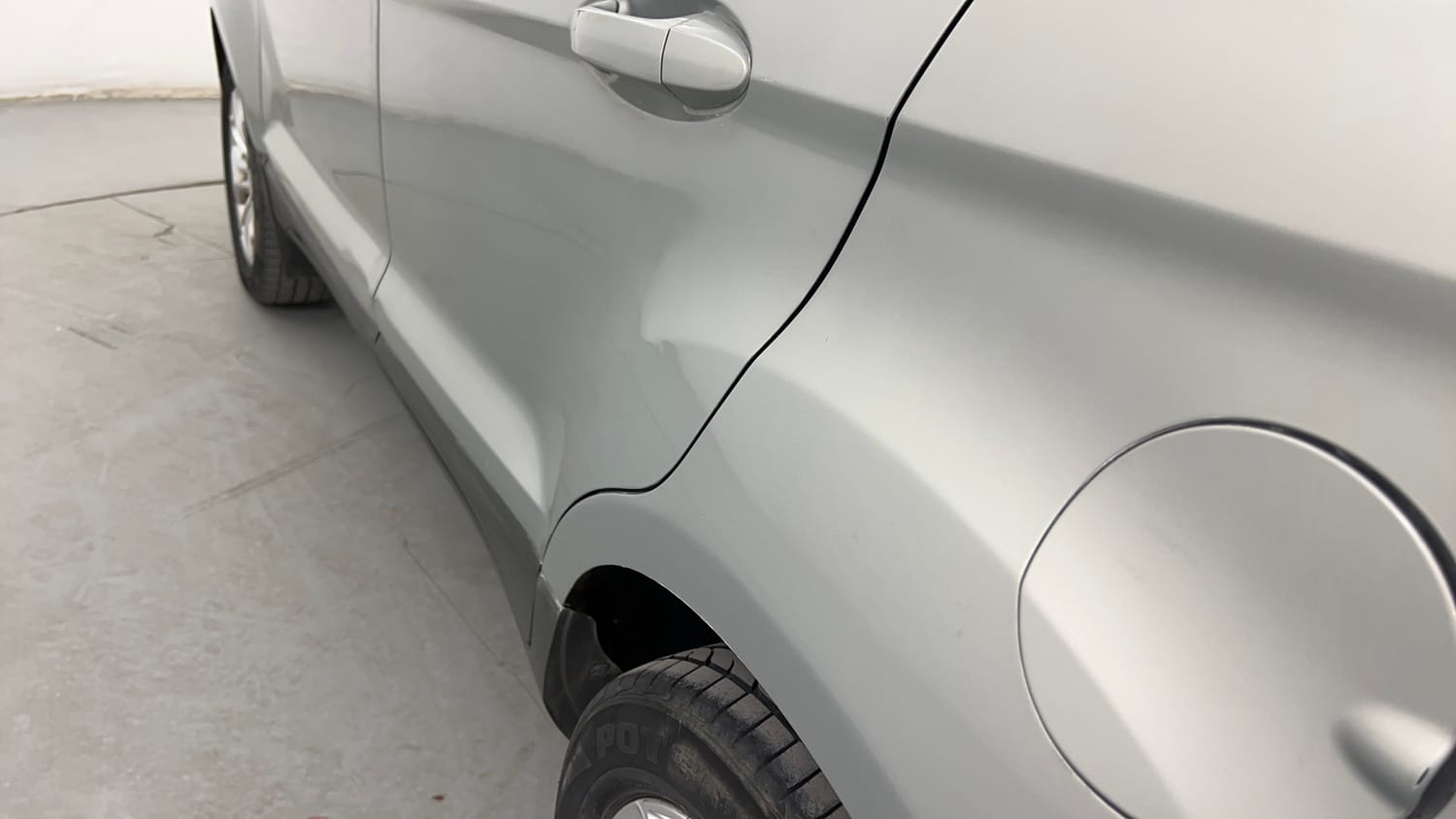 Used 2013 Ford EcoSport Titanium 1.5 TDCi Diesel Manual dents MINOR SCRATCH