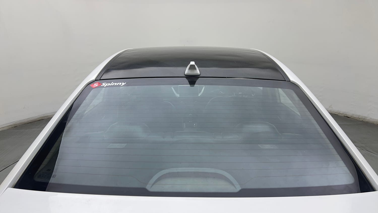 Used 2019 Hyundai Verna EX 1.4 VTVT Petrol Manual exterior BACK WINDSHIELD VIEW