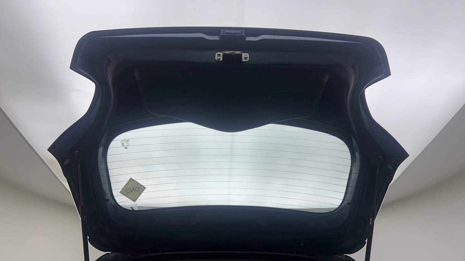 Used 2021 Hyundai Grand i10 Nios Sportz 1.2 Kappa VTVT CNG Cng Manual interior DICKY DOOR OPEN VIEW