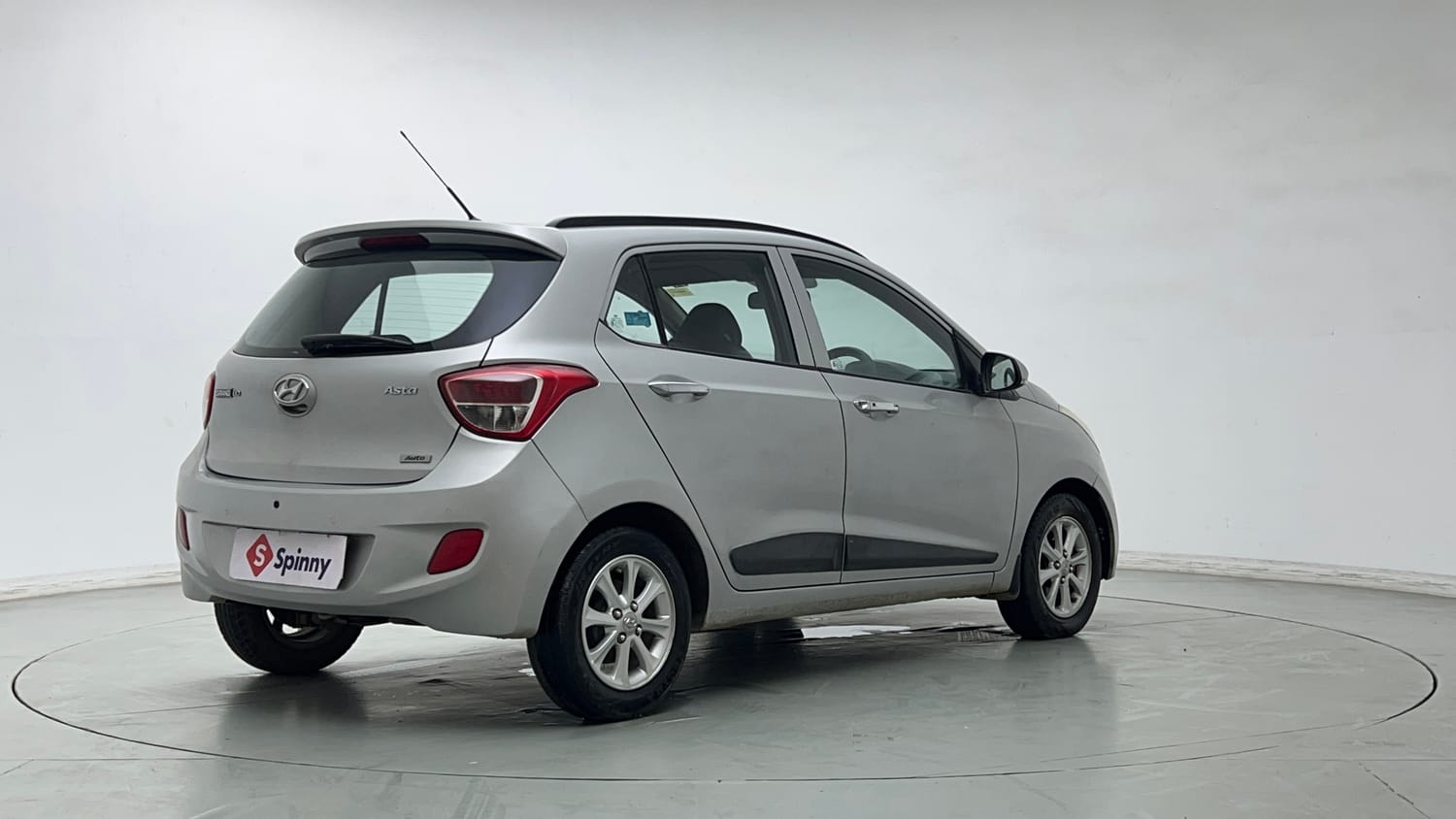 Used 2015 Hyundai Grand i10 Asta AT 1.2 Kappa VTVT Petrol Automatic exterior RIGHT REAR CORNER VIEW