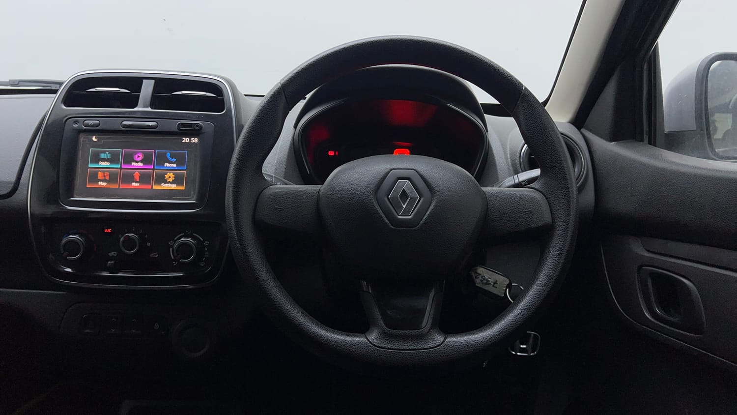 Used 2017 Renault Kwid 1.0 RXT Petrol Manual interior STEERING VIEW