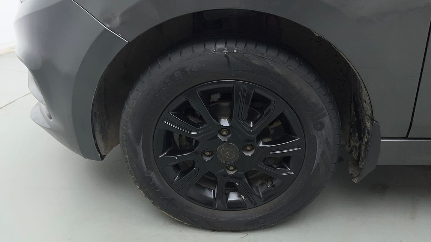 Used 2021 Tata Tiago LE Petro l+ CNG(Outside Fitted) Cng Manual tyres LEFT FRONT TYRE RIM VIEW