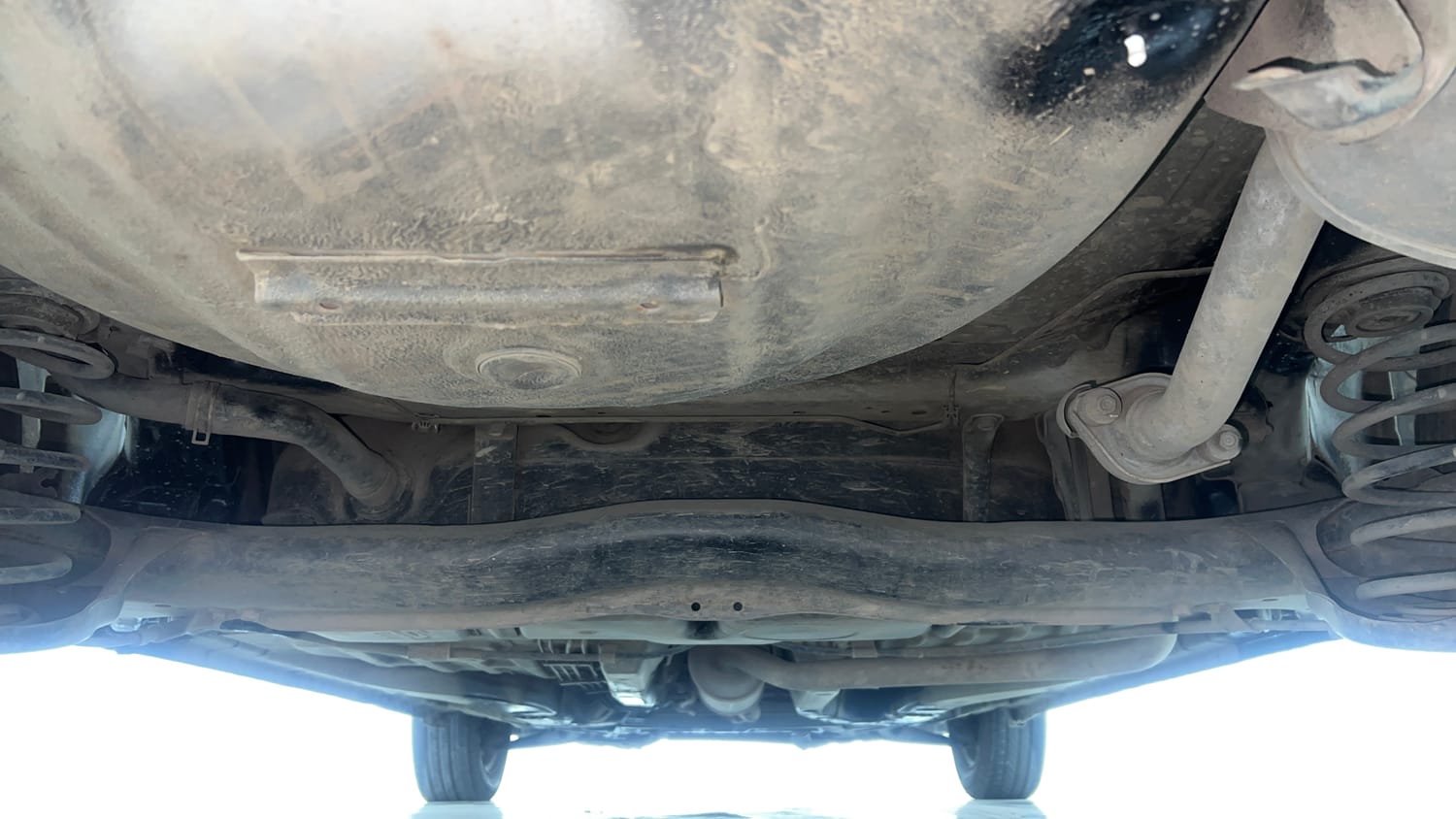 Used 2013 Honda Amaze 1.2 EX i-VTEC Petrol Manual extra REAR UNDERBODY VIEW (TAKEN FROM REAR)