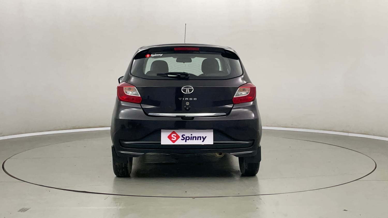 Used 2022 null Petrol Automatic exterior BACK VIEW