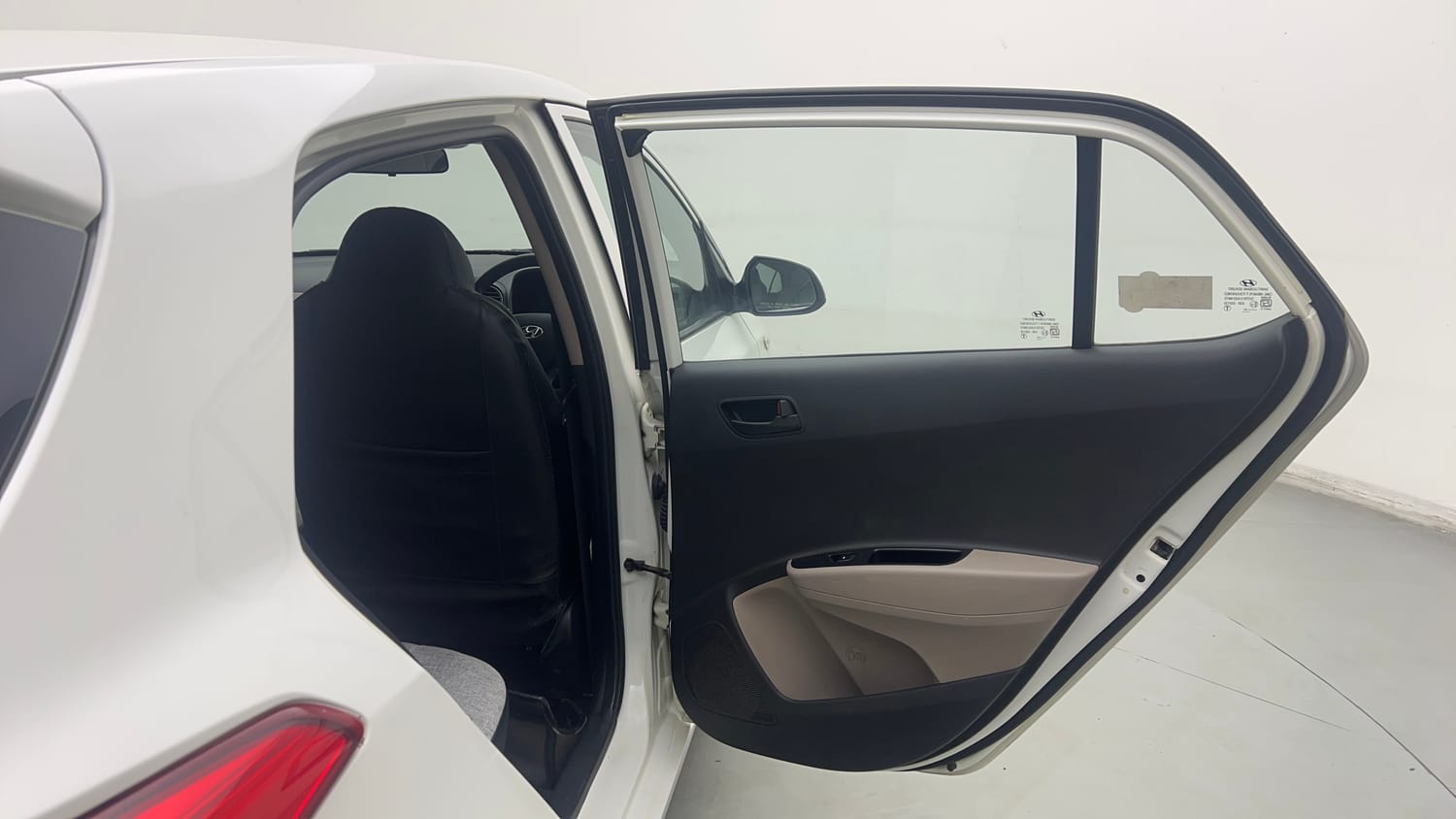 Used 2015 Hyundai Grand i10 Magna 1.2 Kappa VTVT Petrol Manual interior RIGHT REAR DOOR OPEN VIEW