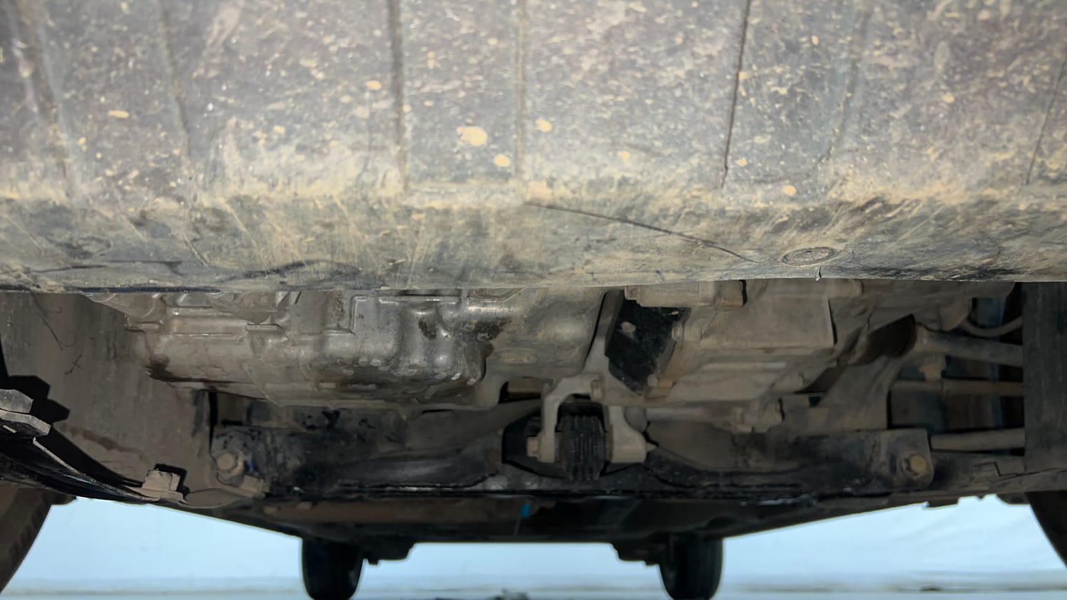 Used 2017 Honda City V Petrol Petrol Manual extra FRONT LEFT UNDERBODY VIEW