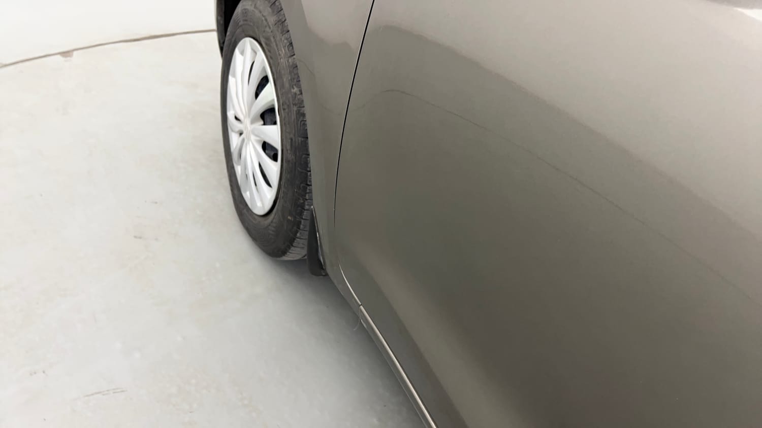 Used 2019 Maruti Suzuki Swift VDi AMT Diesel Automatic dents MINOR SCRATCH