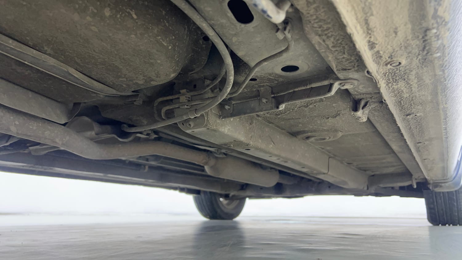 Used 2018 Maruti Suzuki Ciaz Zeta 1.4 MT Petrol Manual extra REAR RIGHT UNDERBODY VIEW