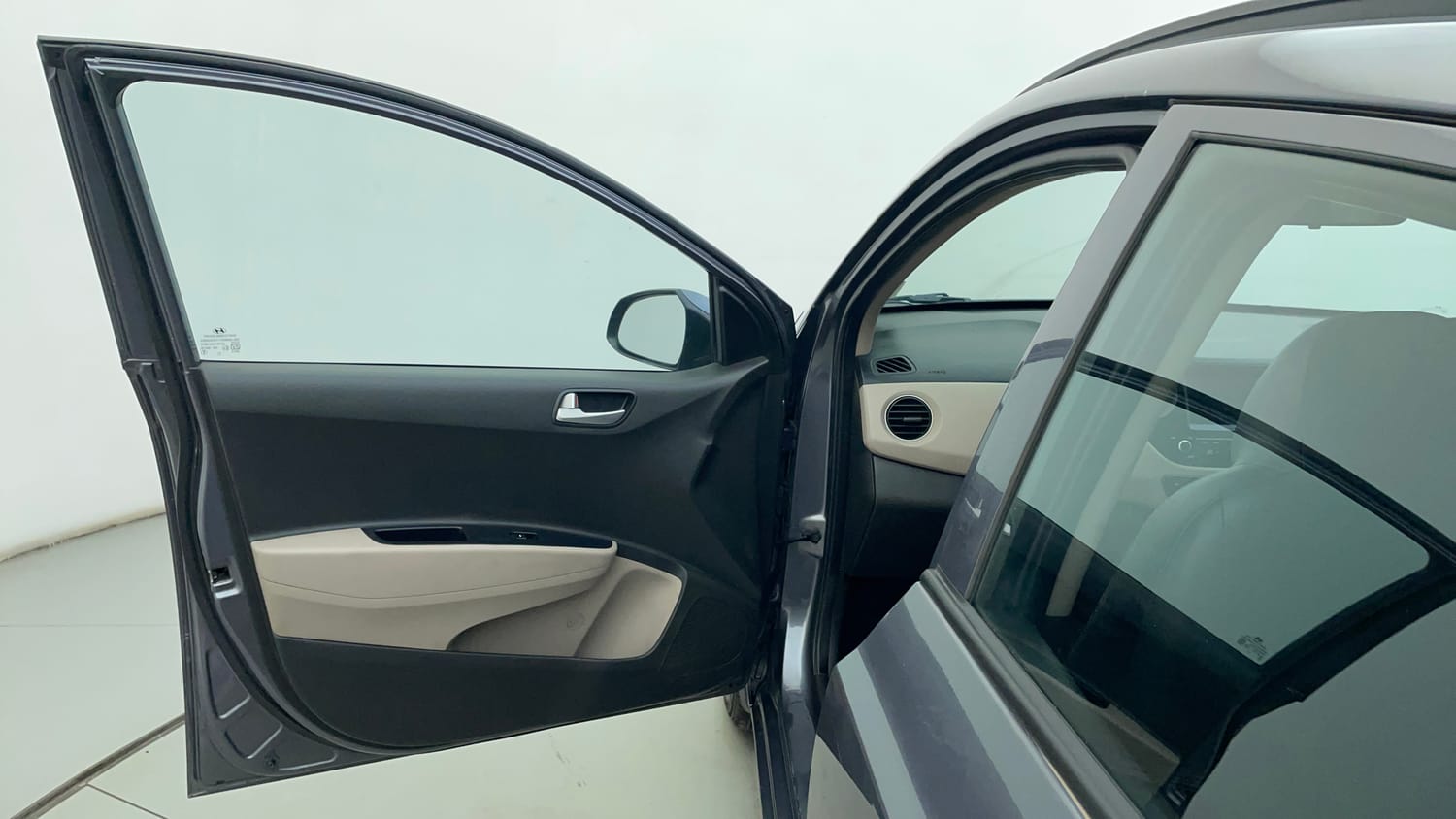 Used 2019 Hyundai Grand i10 Sportz 1.2 Kappa VTVT Petrol Manual interior LEFT FRONT DOOR OPEN VIEW