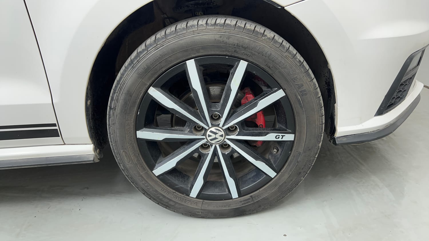 Used 2019 volkswagen Polo GT TSI Petrol Automatic tyres RIGHT FRONT TYRE RIM VIEW
