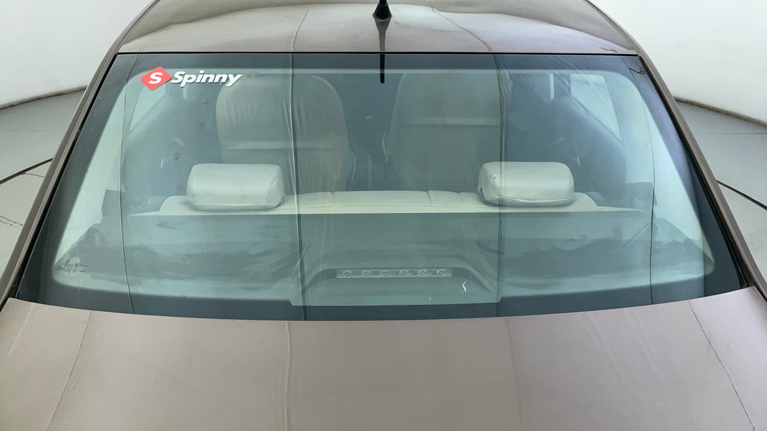 Used 2017 Volkswagen Ameo Trendline 1.2L (P) Petrol Manual exterior BACK WINDSHIELD VIEW