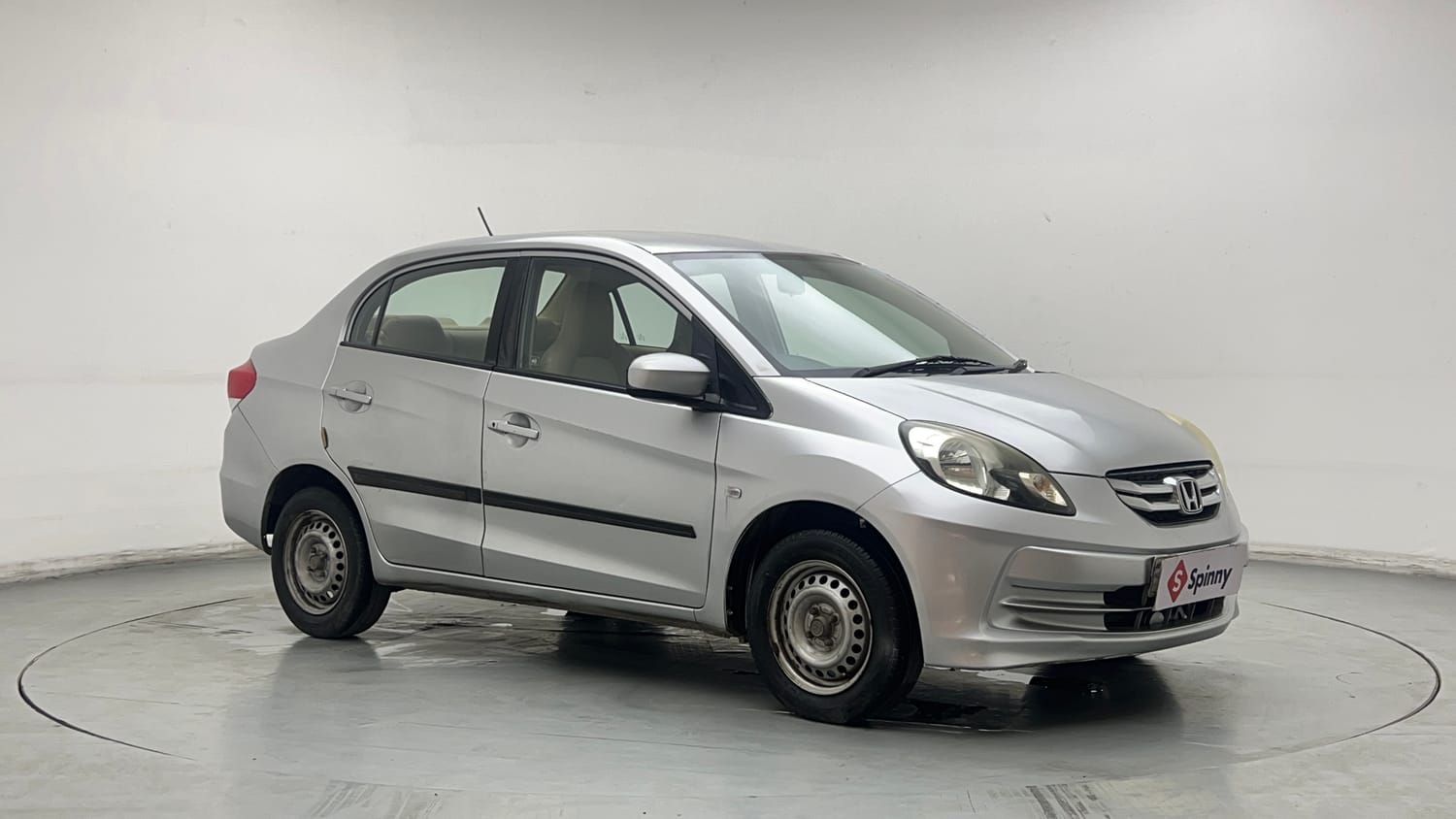 Used 2013 Honda Amaze 1.2 EX i-VTEC Petrol Manual exterior RIGHT FRONT CORNER VIEW