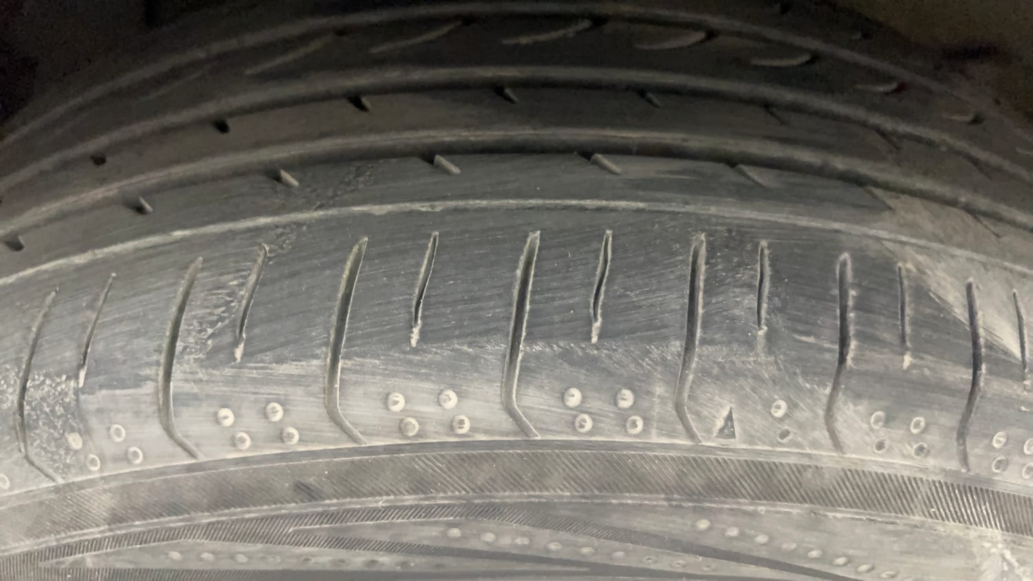 Used 2018 BMW X1 sDrive20d xLine Diesel Automatic tyres RIGHT FRONT TYRE TREAD VIEW