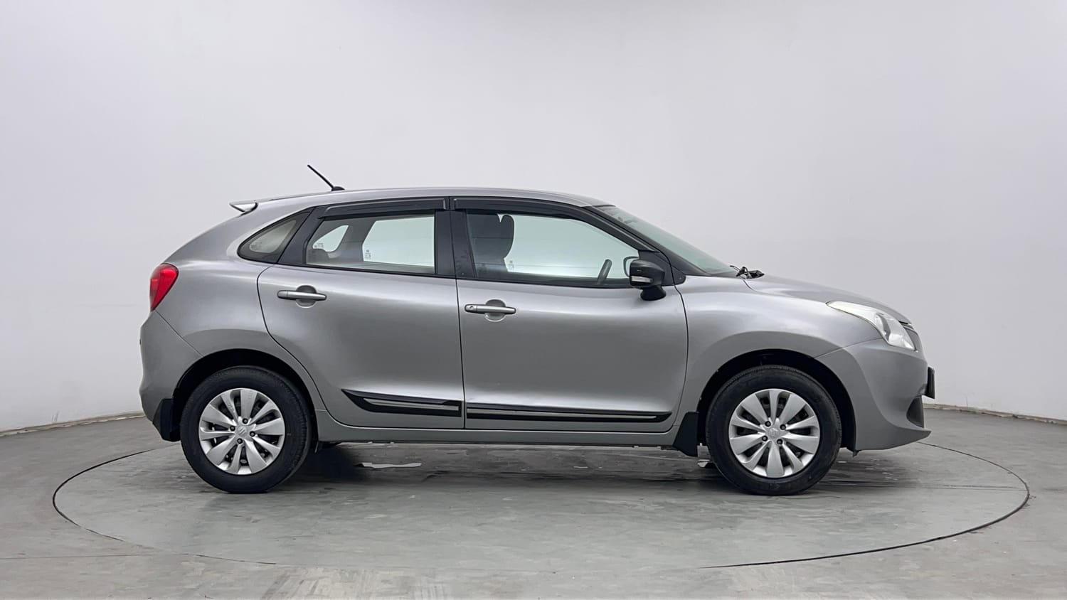 Used 2016 Maruti Suzuki Baleno Delta 1.2 Petrol Manual exterior RIGHT SIDE VIEW