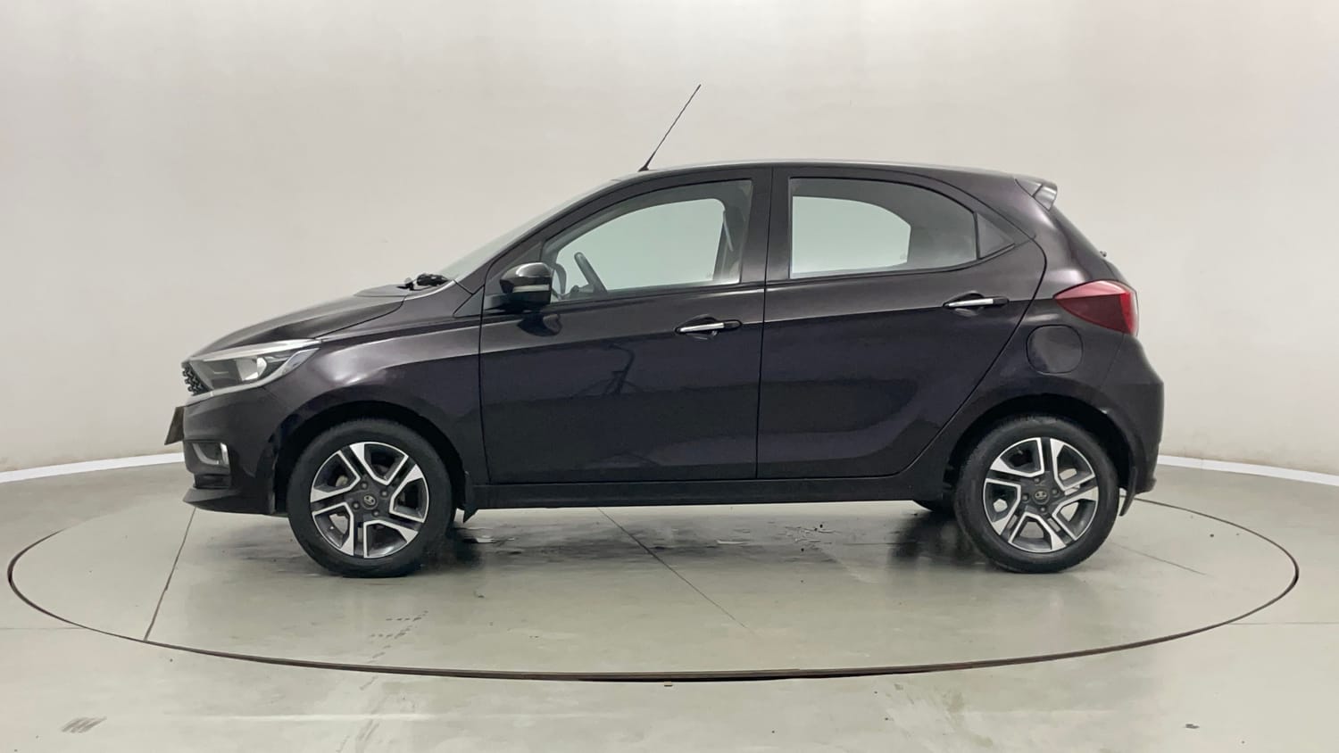 Used 2022 null Petrol Automatic exterior LEFT SIDE VIEW