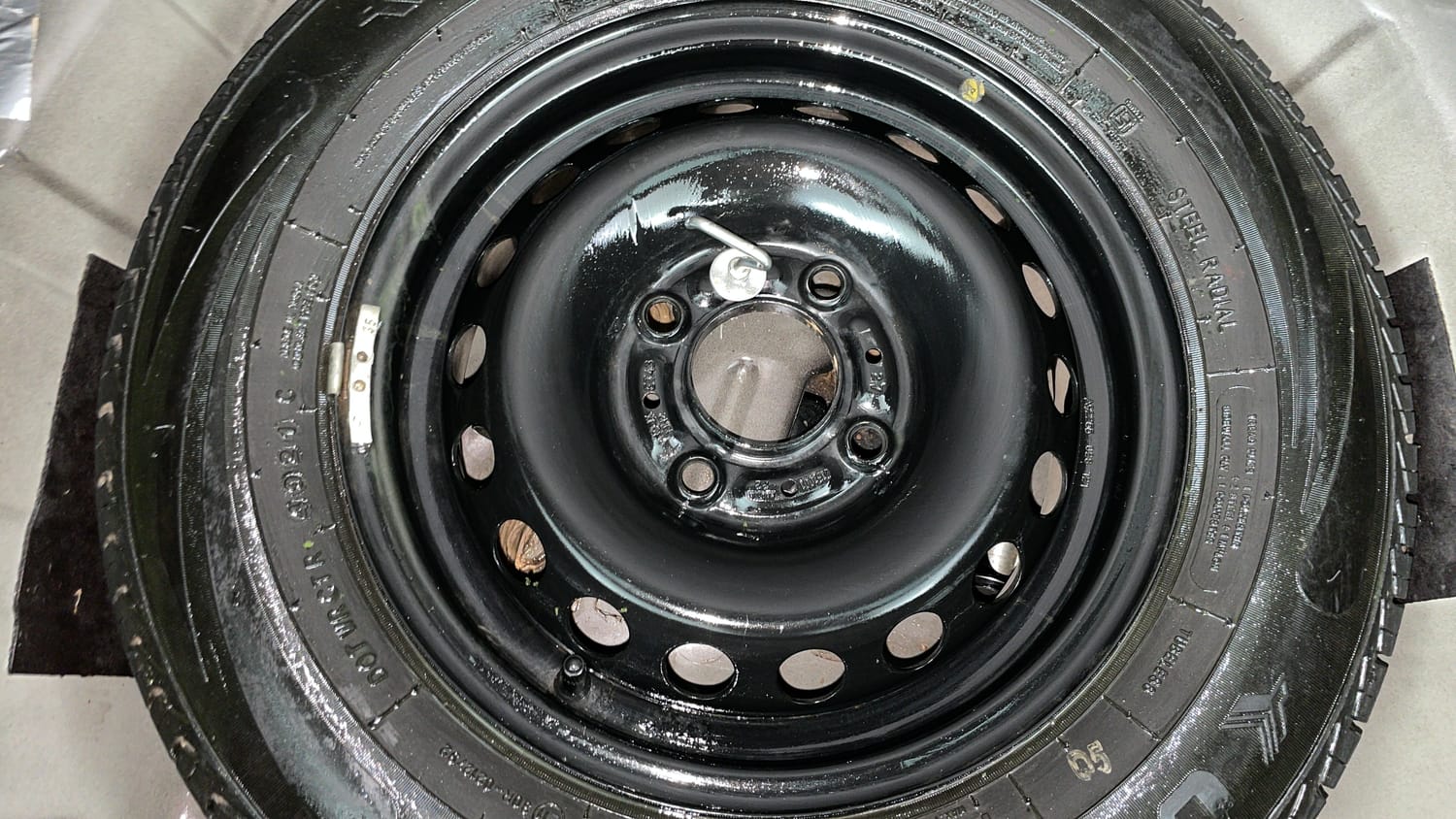 Used 2022 null Petrol Automatic tyres SPARE TYRE VIEW