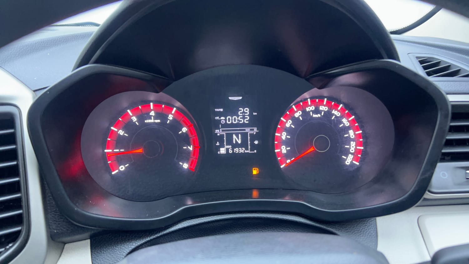 Used 2019 Mahindra XUV 300 1.2 W6 Petrol Manual interior CLUSTERMETER VIEW