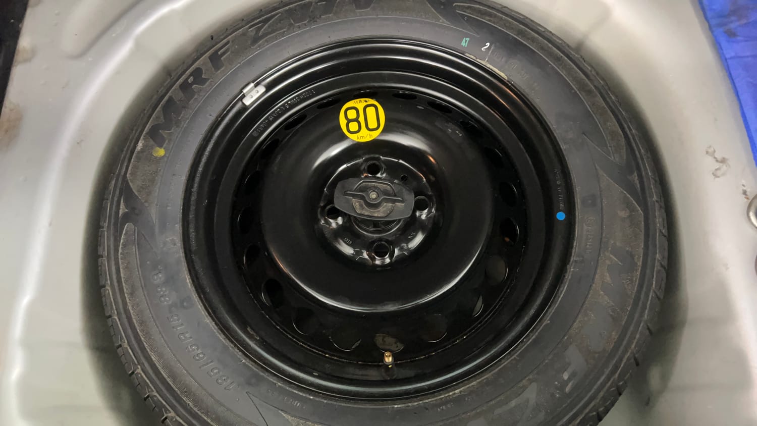 Used 2017 Maruti Suzuki Baleno Alpha 1.2 Petrol Manual tyres SPARE TYRE VIEW