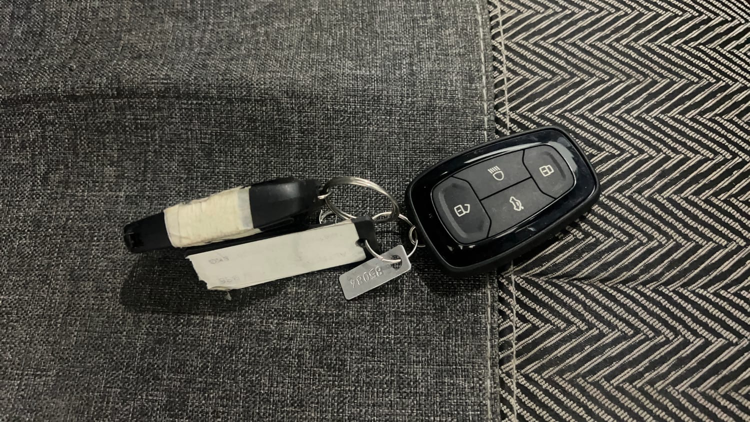 Used 2021 Tata Altroz XZ Petrol Petrol Manual extra CAR KEY VIEW