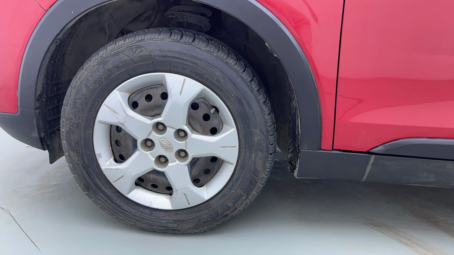 Used 2019 Mahindra XUV 300 1.2 W6 Petrol Manual tyres LEFT FRONT TYRE RIM VIEW