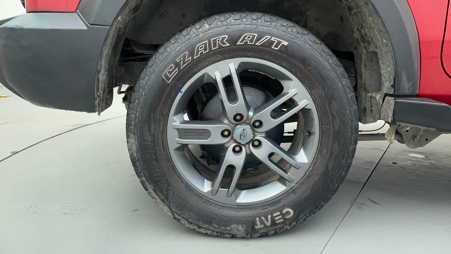 Used 2022 mahindra Thar LX Hard Top Petrol AT 4WD Petrol Automatic tyres RIGHT REAR TYRE RIM VIEW