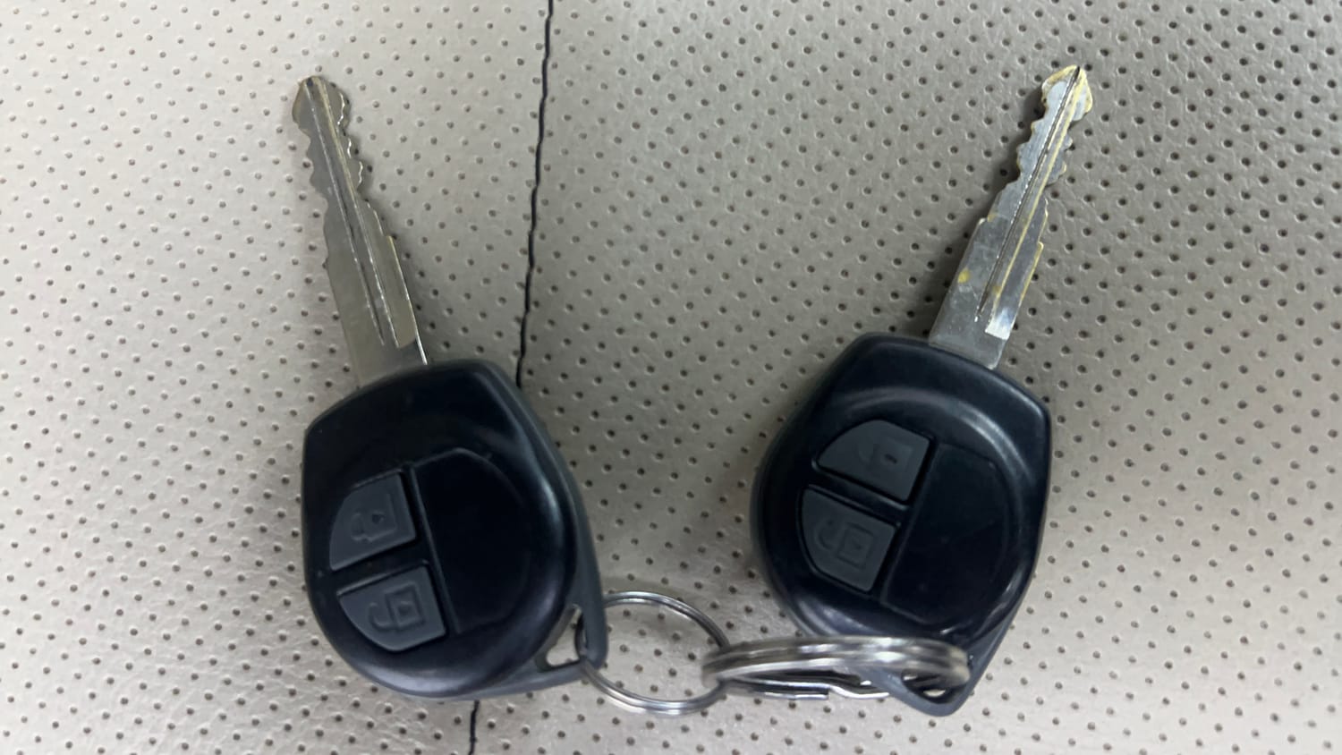 Used 2017 Maruti Suzuki Wagon R 1.0 VXI AMT Petrol Automatic extra CAR KEY VIEW