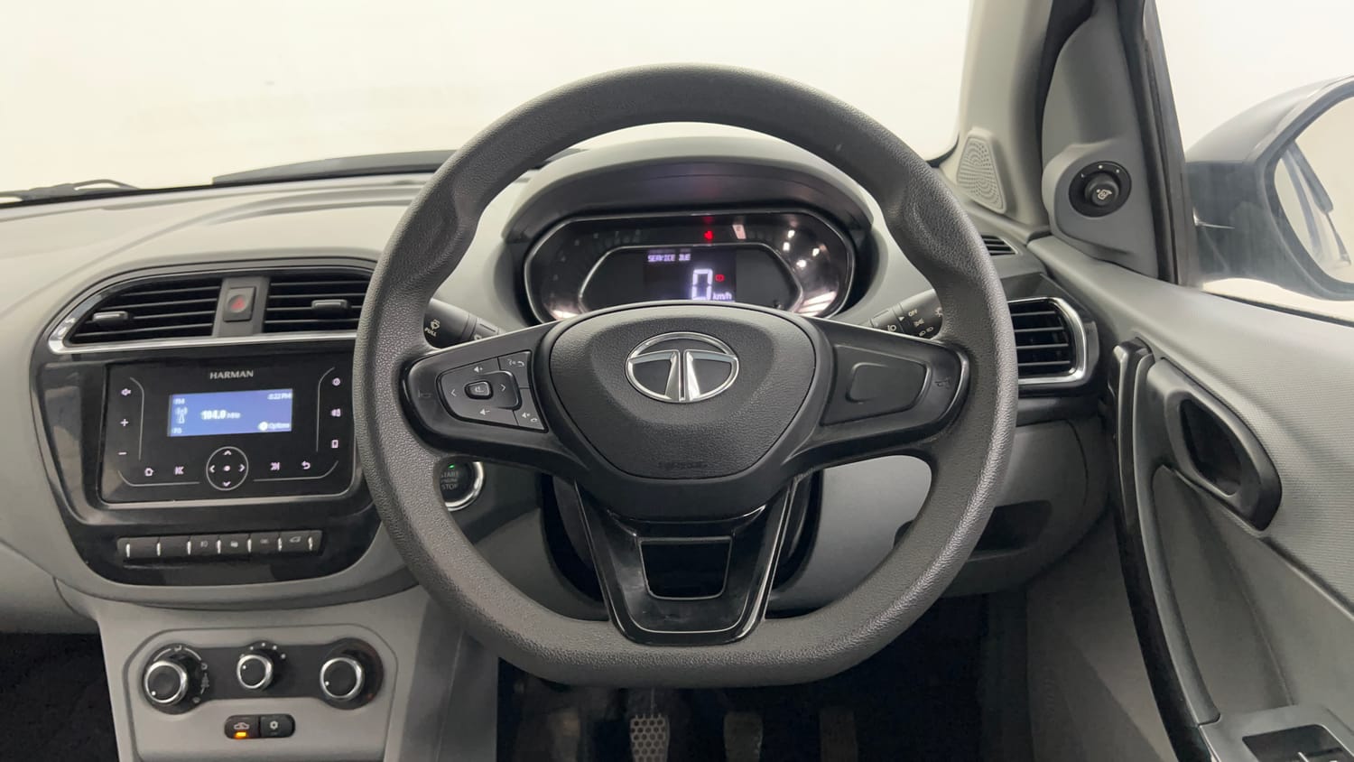 Used 2022 Tata Tigor XZ CNG Cng Manual interior STEERING VIEW