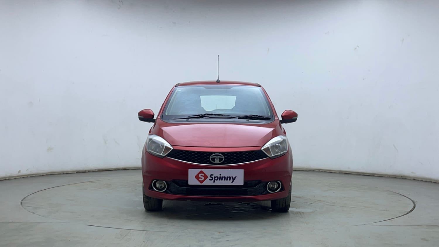 Used 2018 Tata Tiago Revotorq XZ Diesel Manual exterior FRONT VIEW
