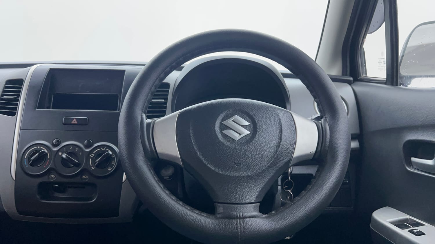Used 2012 Maruti Suzuki Wagon R LXi Petrol Manual interior STEERING VIEW