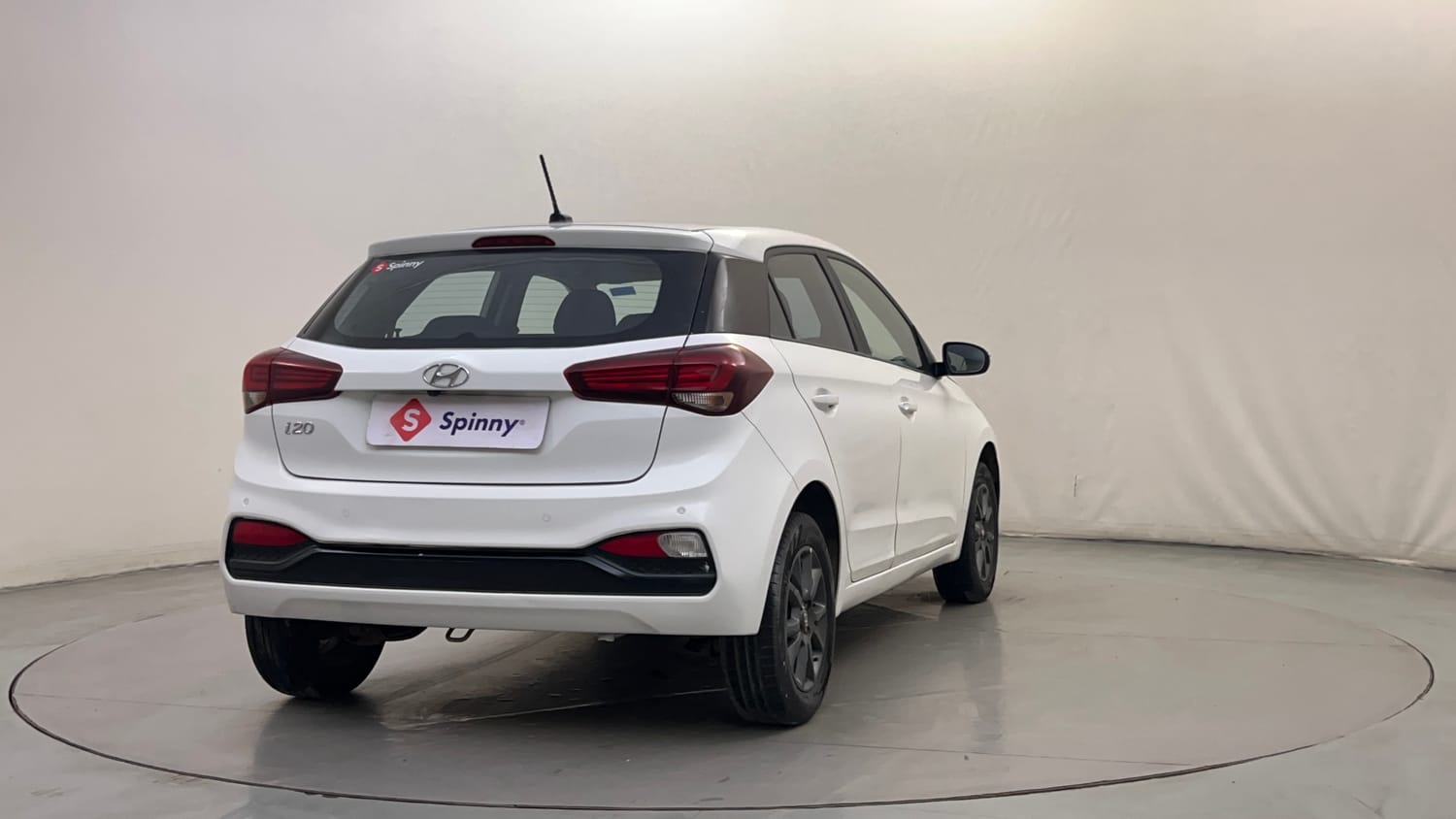 Used 2020 Hyundai Elite i20 Sportz Plus 1.2 Petrol Manual exterior RIGHT REAR CORNER VIEW