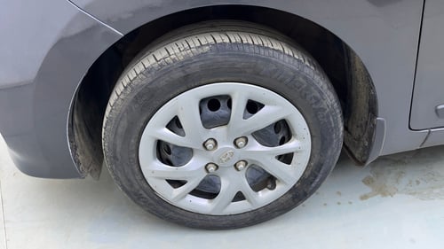 Used 2020 Hyundai Grand i10 Sportz 1.2 Kappa VTVT Petrol Manual tyres LEFT FRONT TYRE RIM VIEW
